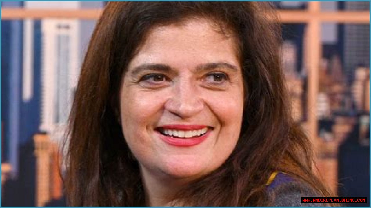 Alex Guarnaschelli's Daughter, Ava, Is an Ambitious Food Influencer