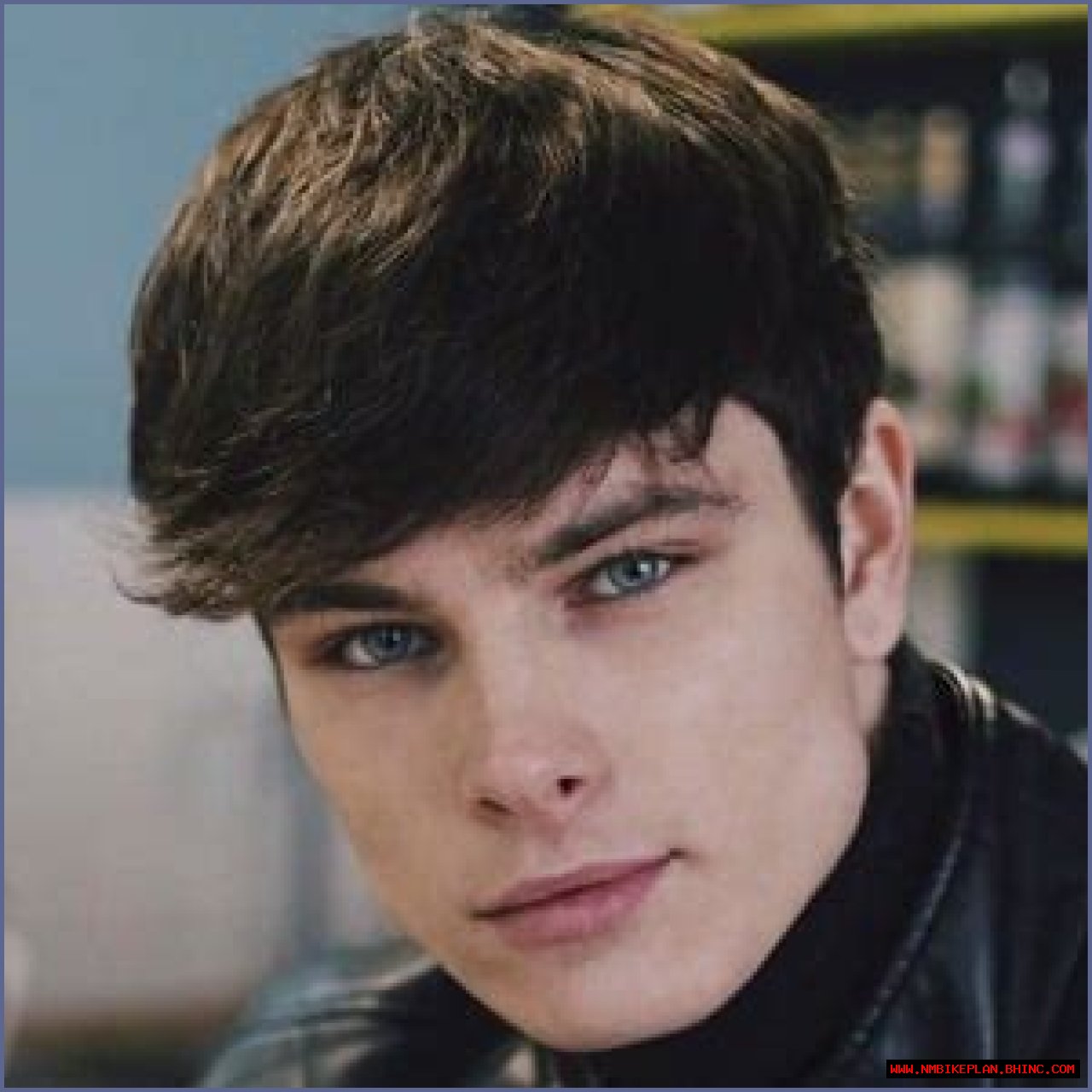 Alexander Zanoza - Age, Family, Bio