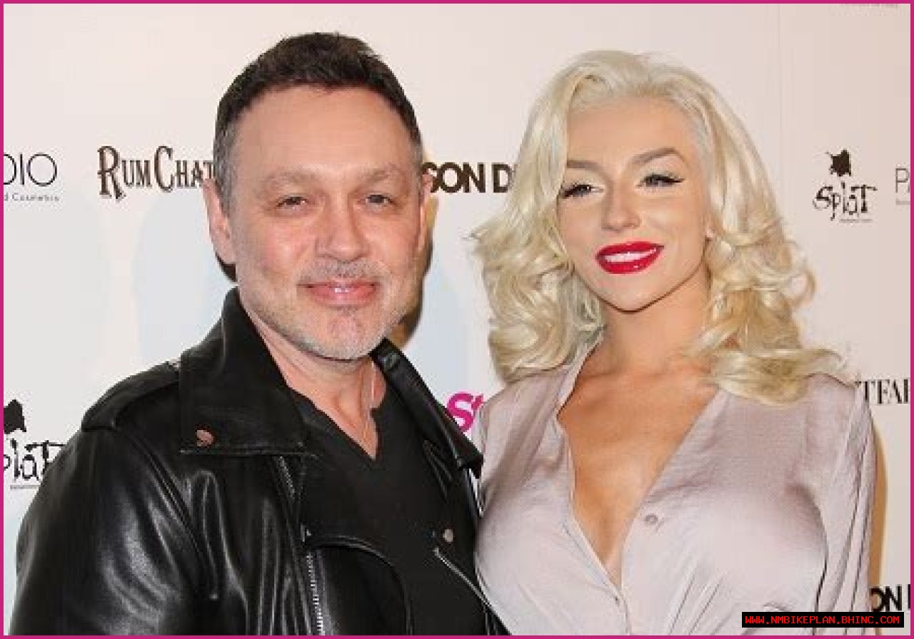 American Character Actor, Doug Hutchison Got Divorced From His Third Wife, Courtney Stodden. Know About His First and Second Wives' Details