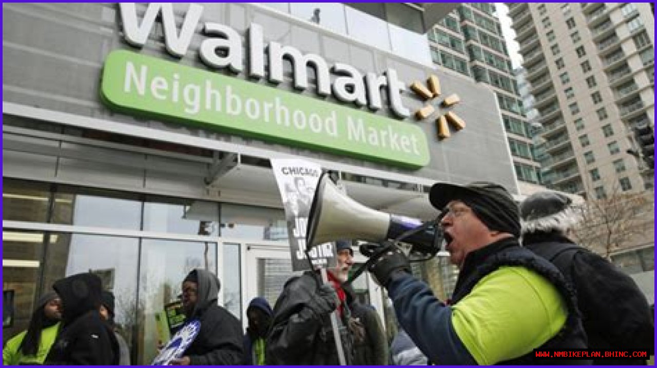 Black Friday demonstrations hit Walmart | Business and Economy