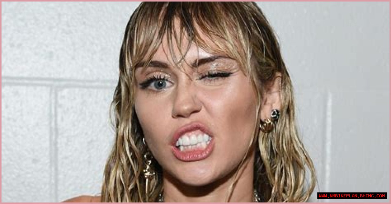 Does Miley Cyrus Have Fake Teeth? Here's What We Know