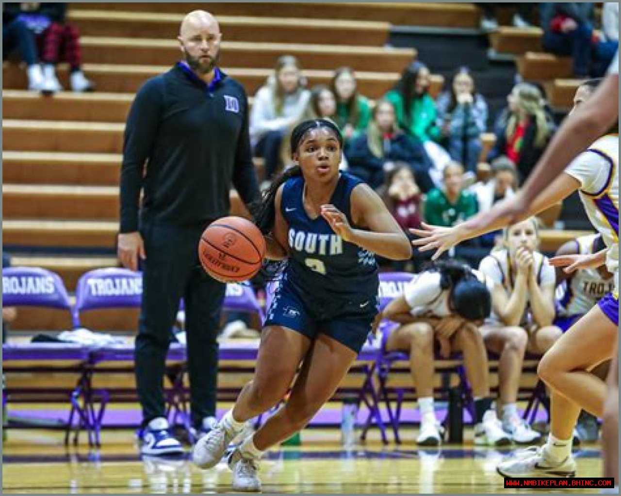 Hinsdale Central girls basketball vs Downers Grove North