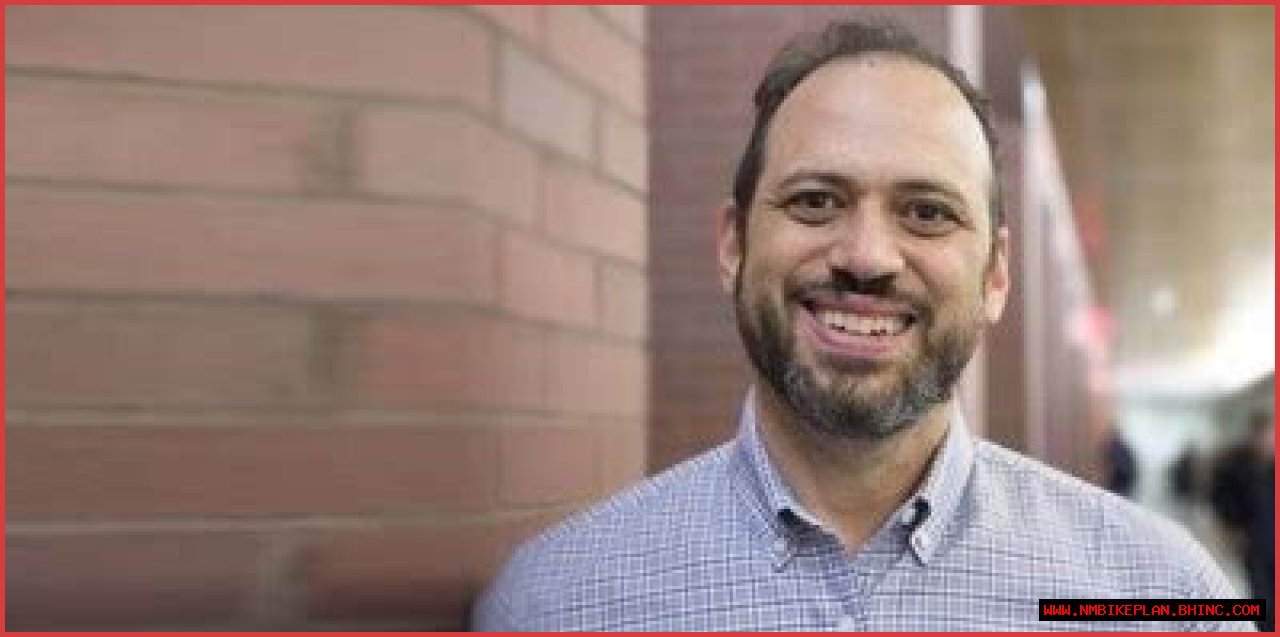 Hire Ethan Mollick to Speak at Events