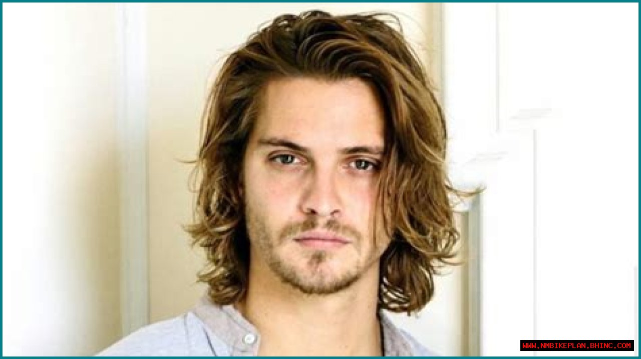 Luke Grimes' Wiki - Net Worth, Wife, Girlfriend – Biography