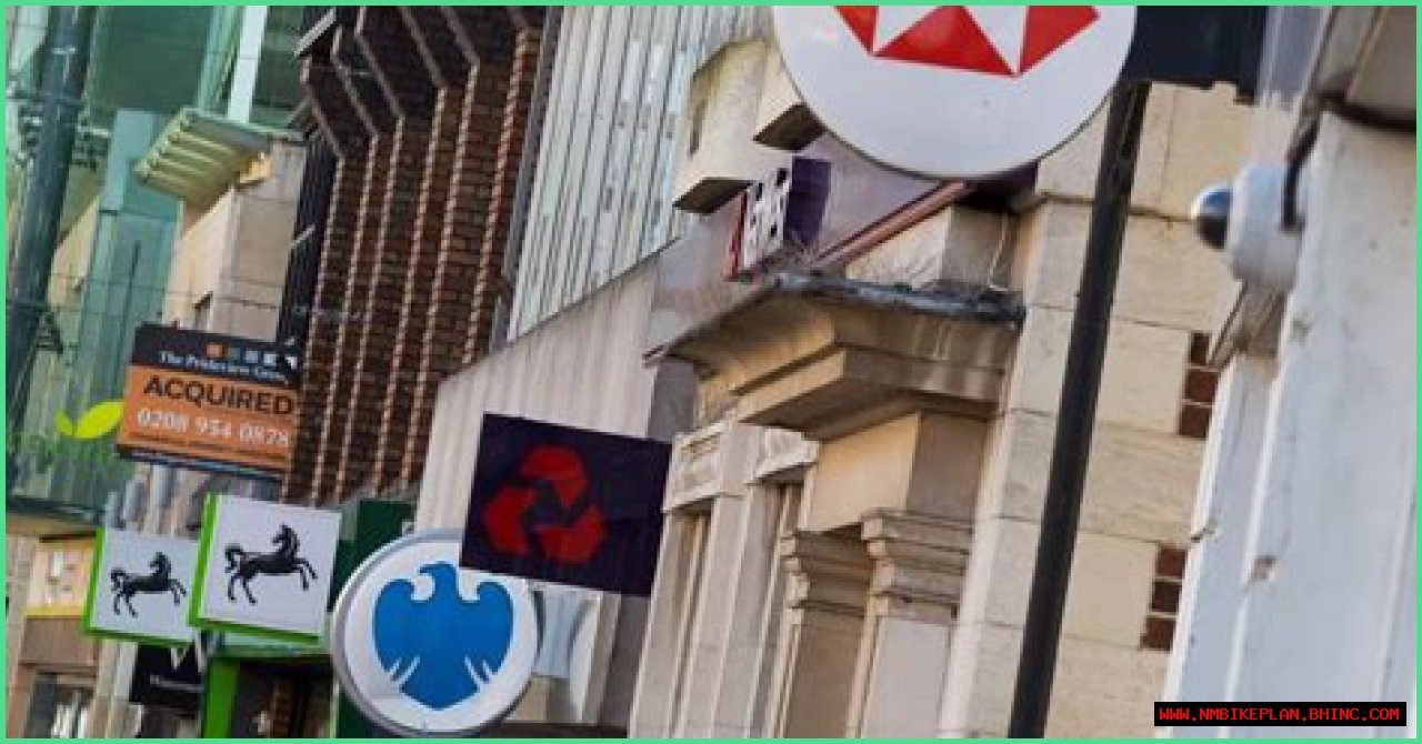 Major UK Banks, Including HSBC and Barclays, to Close Branches