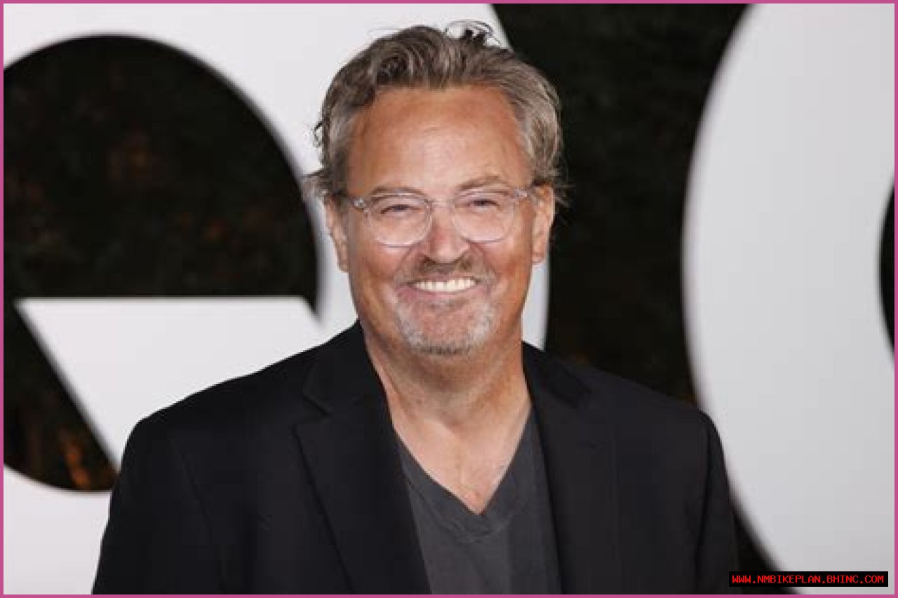 Matthew Perry Biography: Wife, Net Worth, Movies, Age, TV Shows, Parents, Kids, Siblings, Instagram