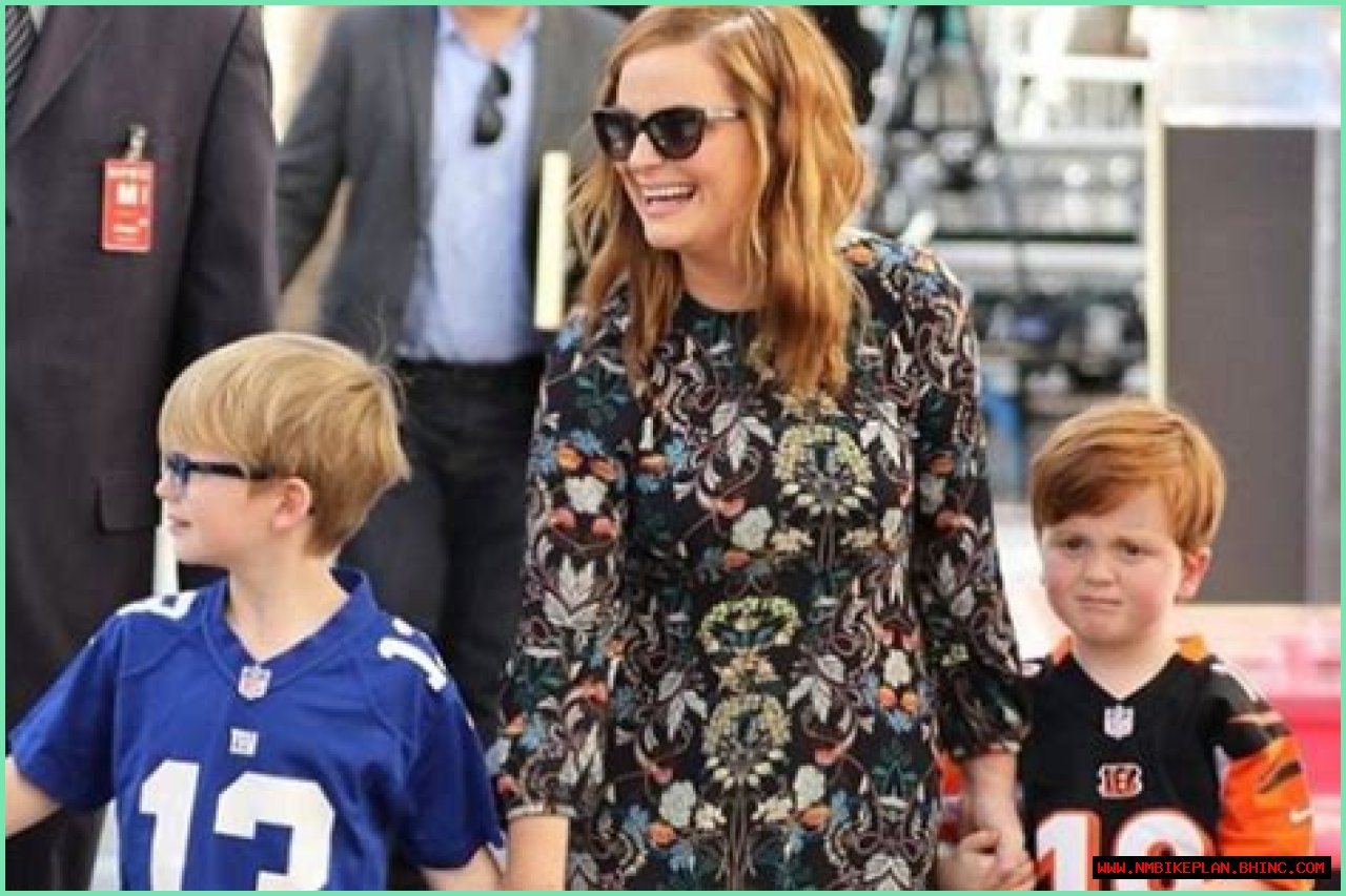Meet Archie Arnett – Photos Of Amy Poehler’s Son With Will Arnett