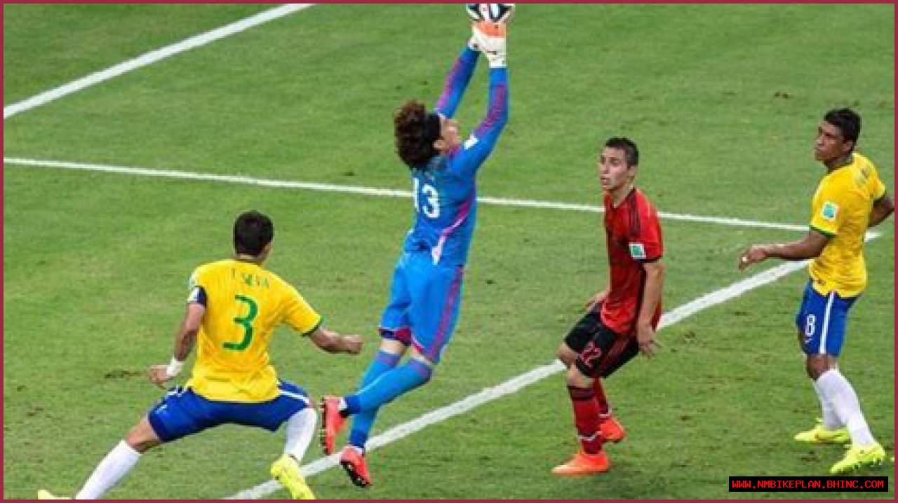 Ochoa, goalie who almost didn’t make it | Football