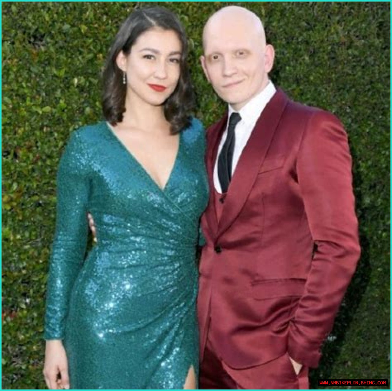 Who Is Gia Olimp, Actor Anthony Carrigan’s Wife?