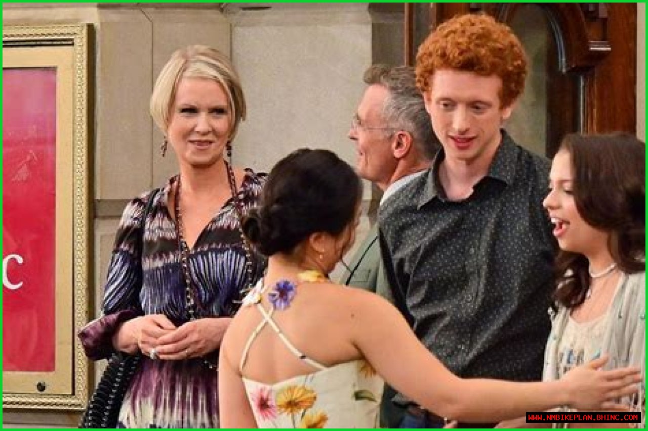 Who Plays Brady in HBO Max's 'And Just Like That'? — Miranda Hobbes' Ginger Son Is All Grown Up