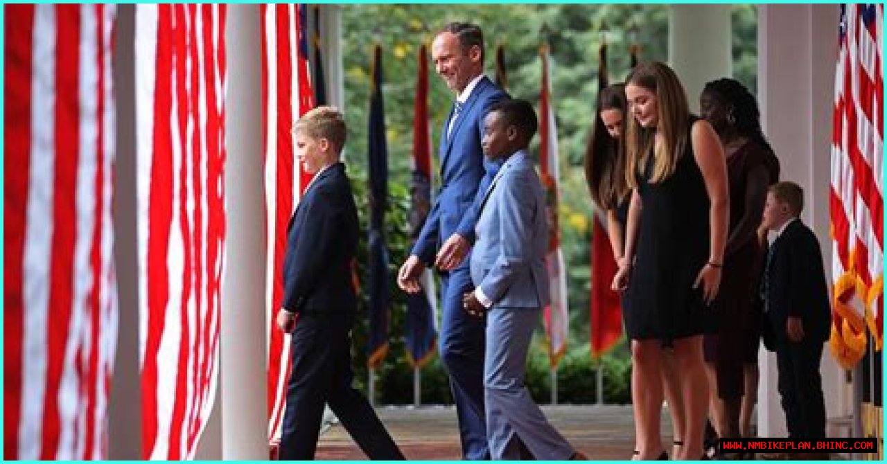 With Her Children, Judge Amy Coney Barrett Is 'Used to Being in a Group of Nine'